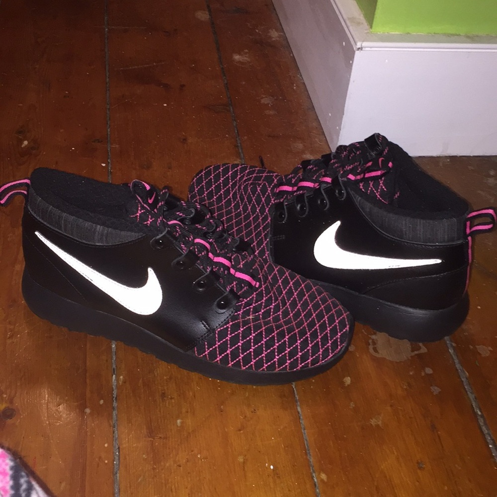 Nike roshe midi
